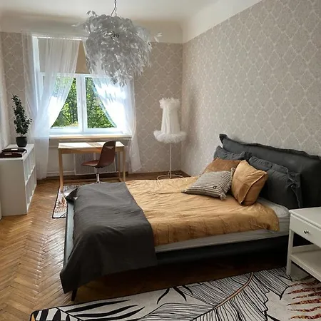Self Check-in Antonijas Vintage With French Balcony Apartamento *